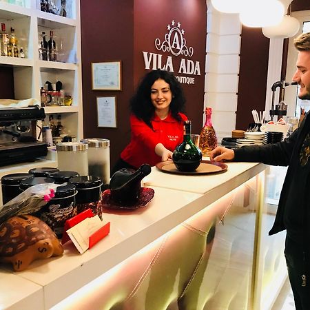 Vila Ada Hotel ティラナ エクステリア 写真
