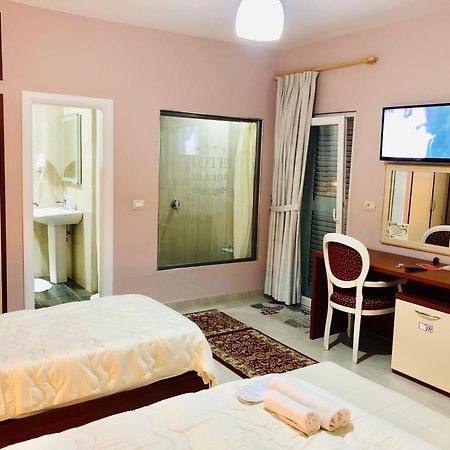 Vila Ada Hotel ティラナ エクステリア 写真