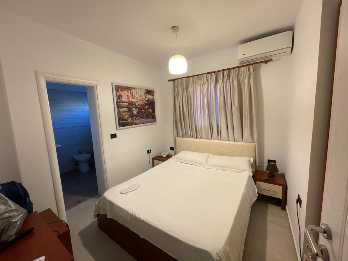 Vila Ada Hotel ティラナ 部屋 写真